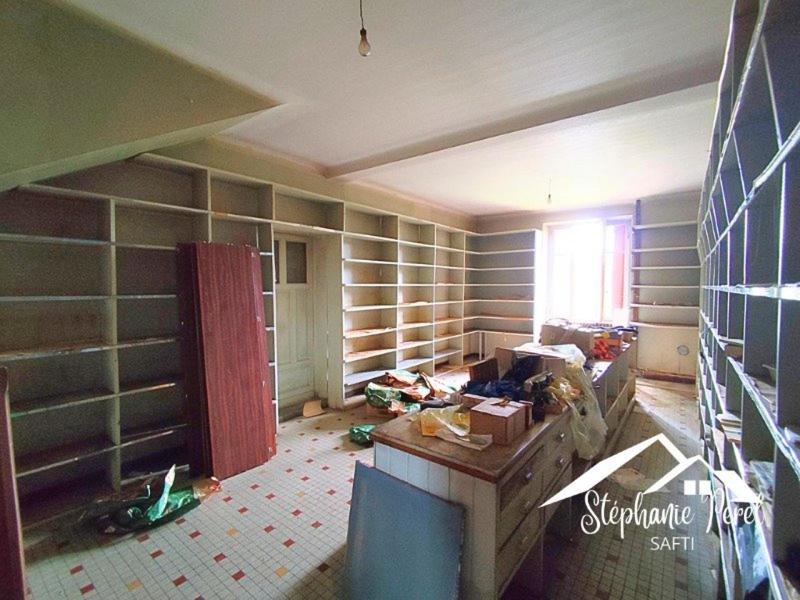 Maison - 256 m² - 13 pièces