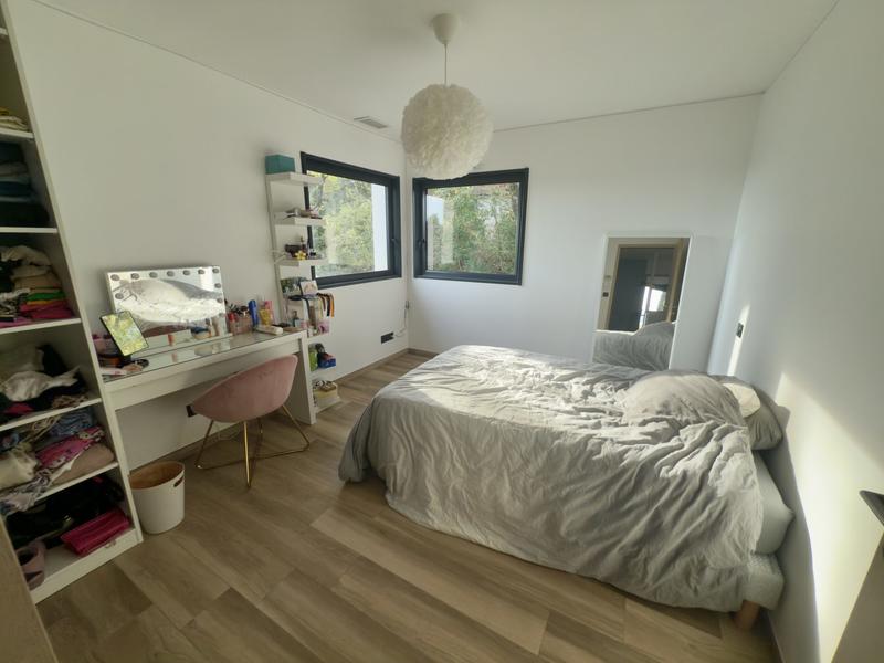 Villa - 198 m² - 6 pièces