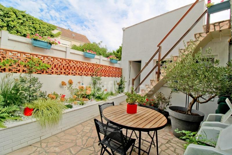 Maison - 102 m² - 5 pièces