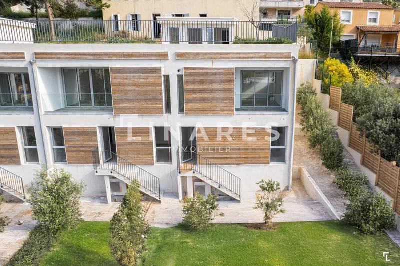 Appartement - 108 m² - 4 pièces