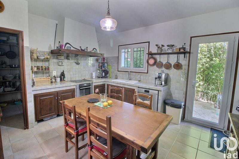 Maison - 275 m² - 5 pièces