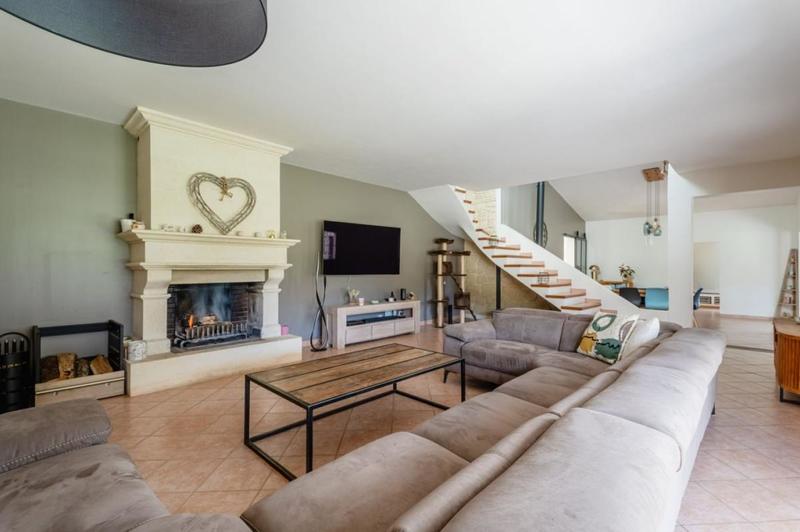 Villa - 335 m² - 7 pièces