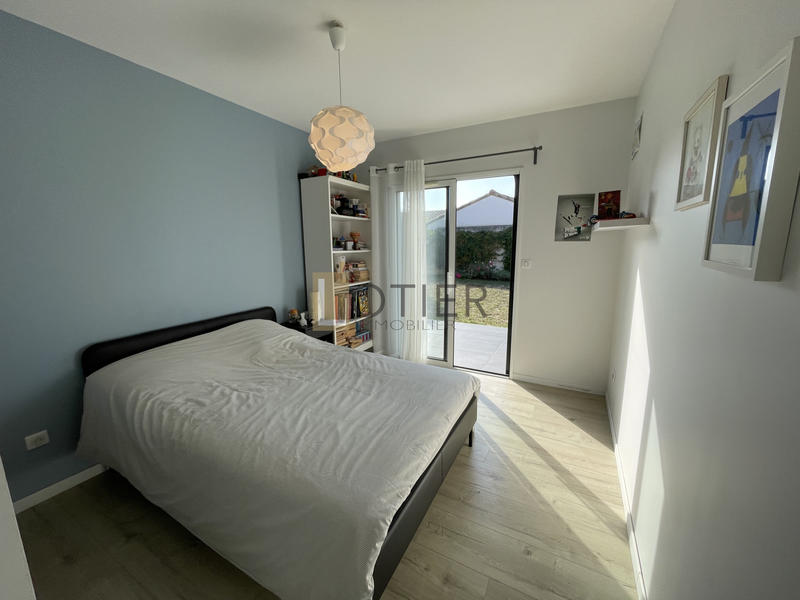 Maison - 240 m² - 5 pièces