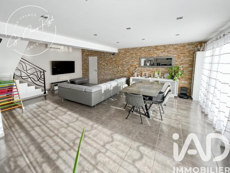 Maison - 119 m² - 5 pièces