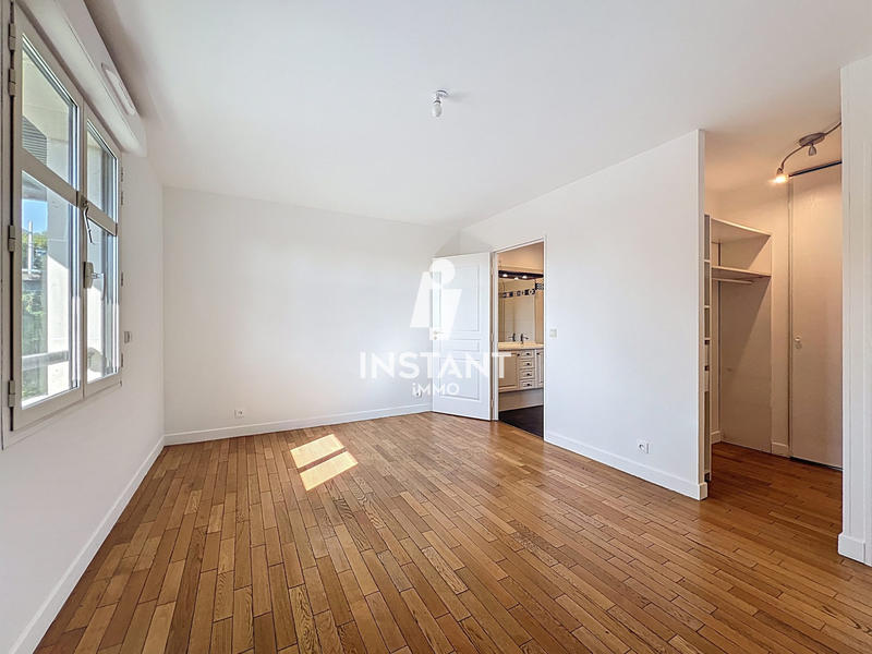 Appartement - 120 m² - 6 pièces