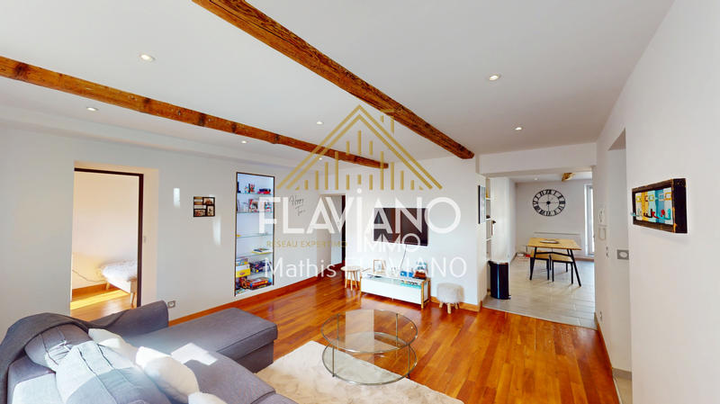 Appartement - 85 m² - 3 pièces