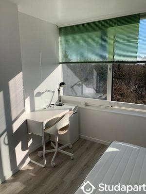 Chambre - 10 m² - 1 pièce