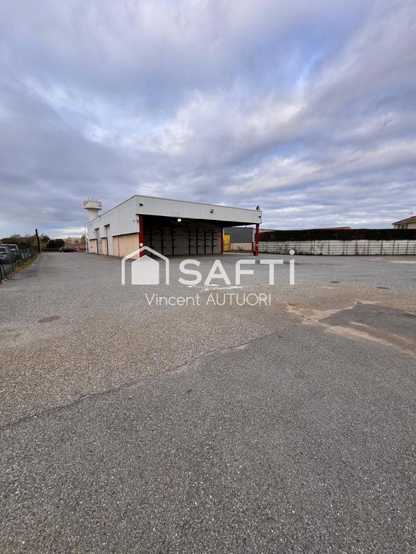 Local commercial - 450 m² - 2 pièces