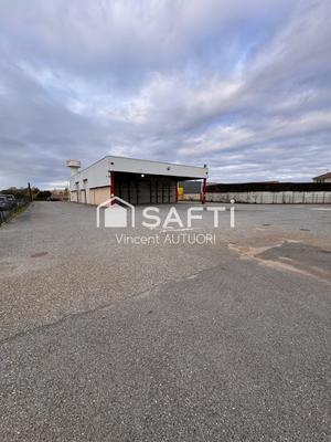 Local commercial - 450 m² - 2 pièces