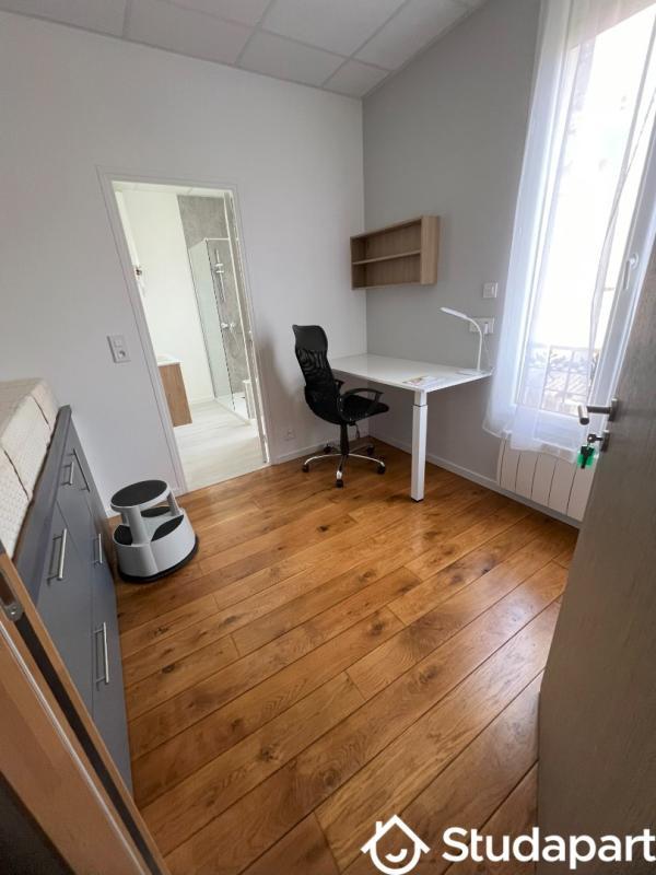 Chambre - 15 m² - 1 pièce