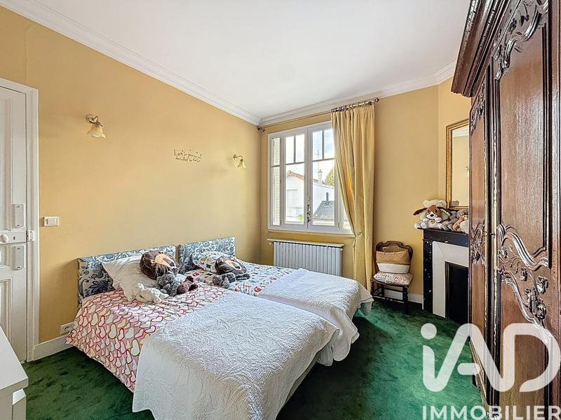 Maison - 214 m² - 7 pièces