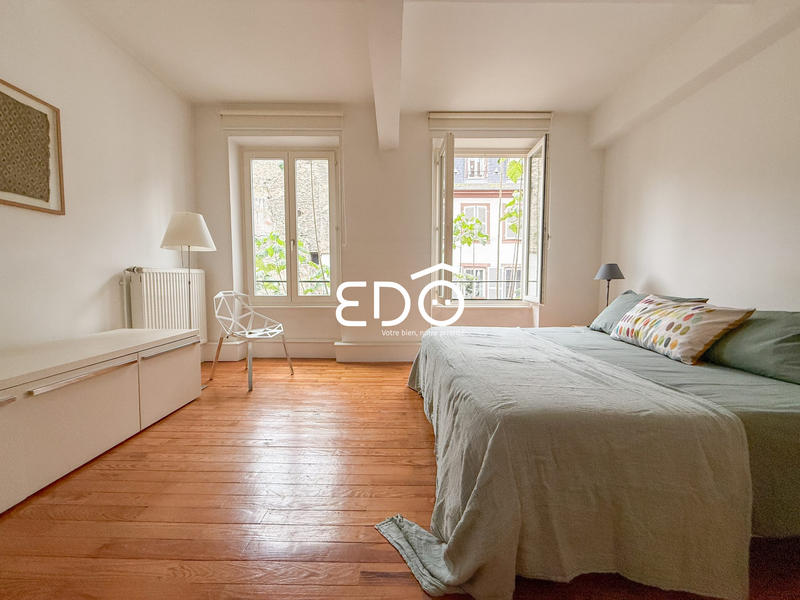 Appartement - 140 m² - 5 pièces