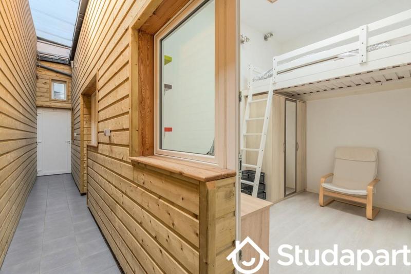 Chambre - 11 m² - 1 pièce