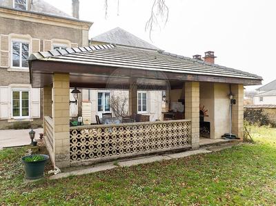 Château - 500 m² - 8 pièces