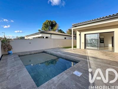 Maison - 95 m² - 4 pièces