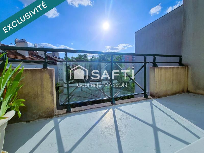 Appartement - 99 m² - 5 pièces