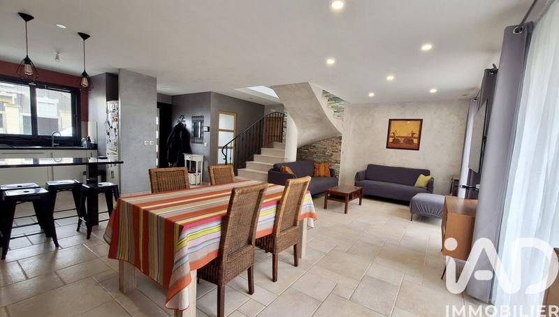 Maison - 110 m² - 4 pièces