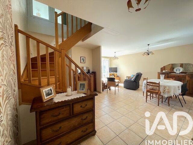 Maison - 140 m² - 5 pièces