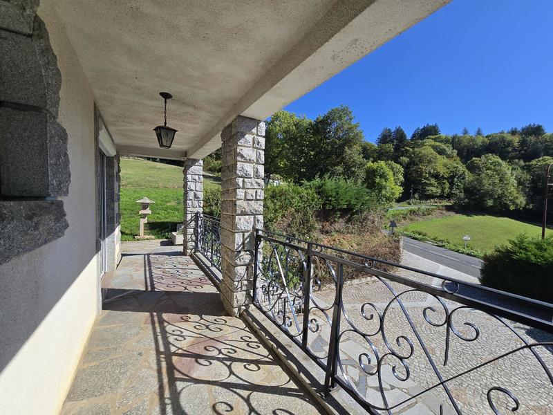 Maison - 165 m² - 7 pièces