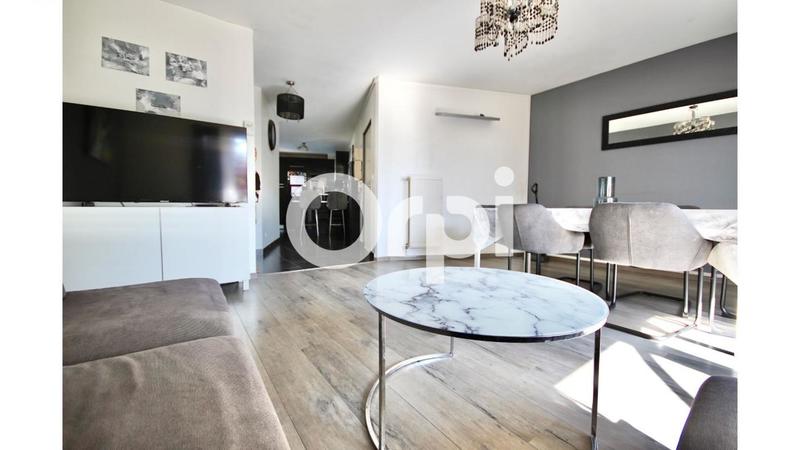 Appartement - 80 m² - 4 pièces