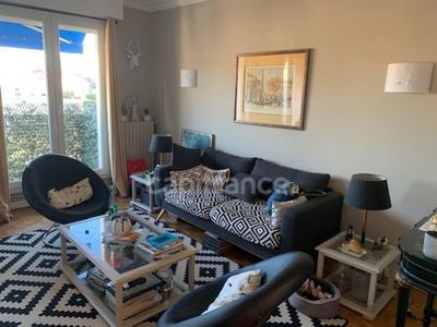 Appartement - 60 m² - 2 pièces