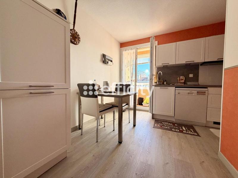 Appartement - 100 m² - 4 pièces