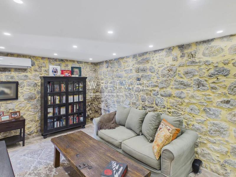 Maison de village - 230 m² - 7 pièces