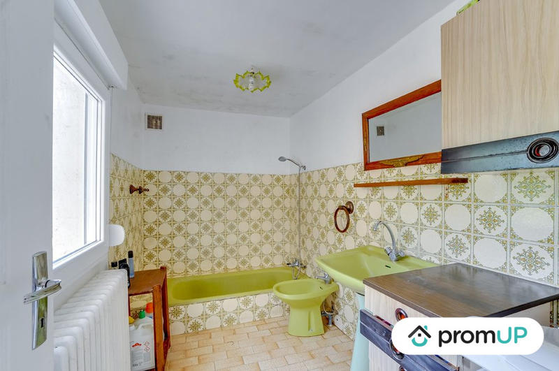 Maison - 200 m² - 9 pièces