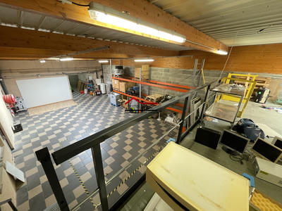 Local commercial - 576 m²