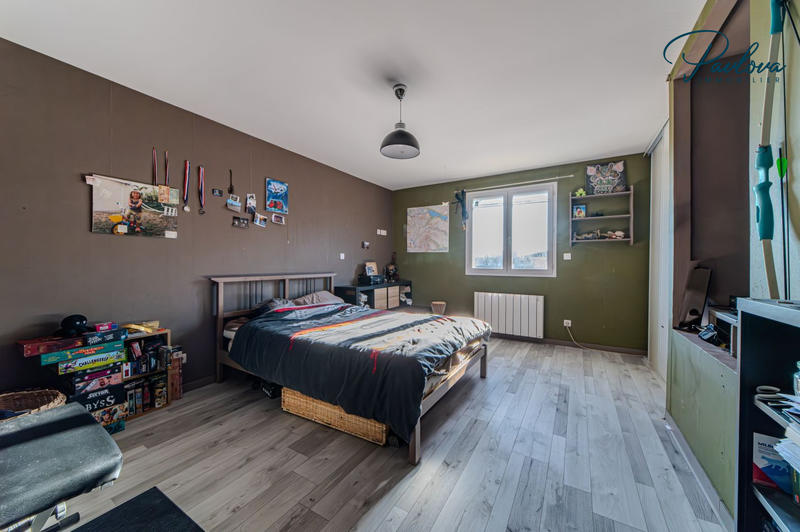 Villa - 165 m² - 6 pièces