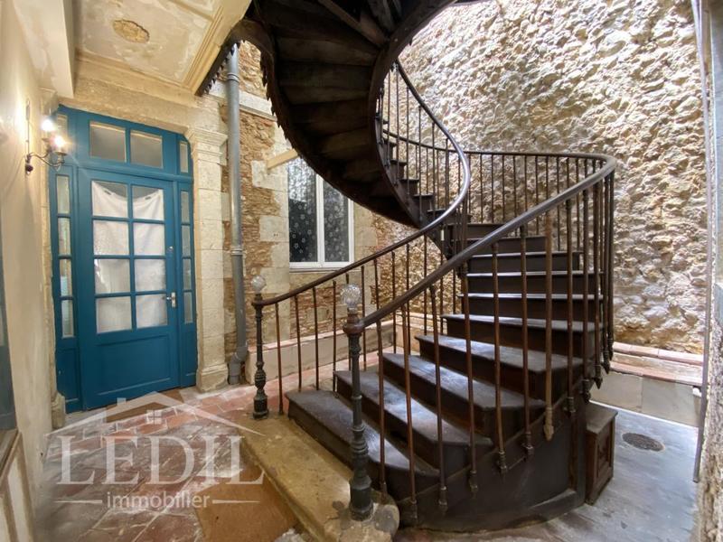 Immeuble - 300 m² - 6 pièces