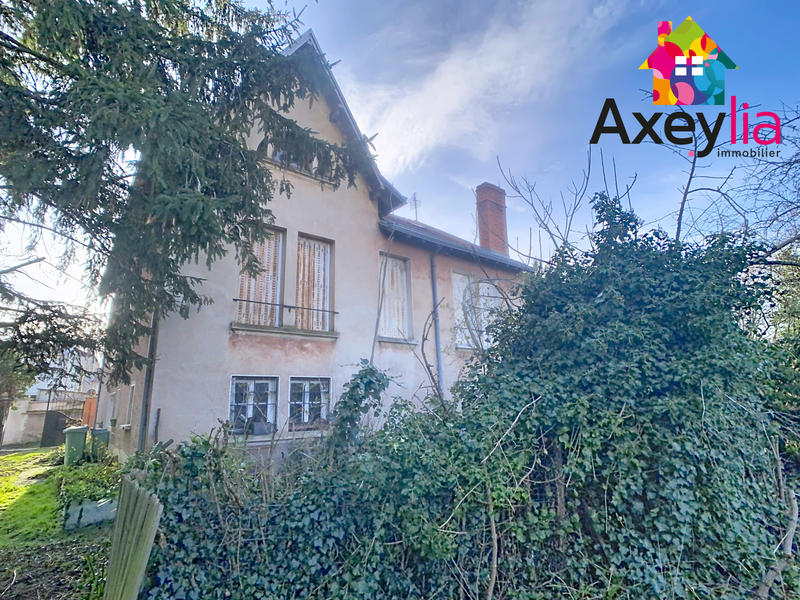 Maison - 171 m² - 7 pièces