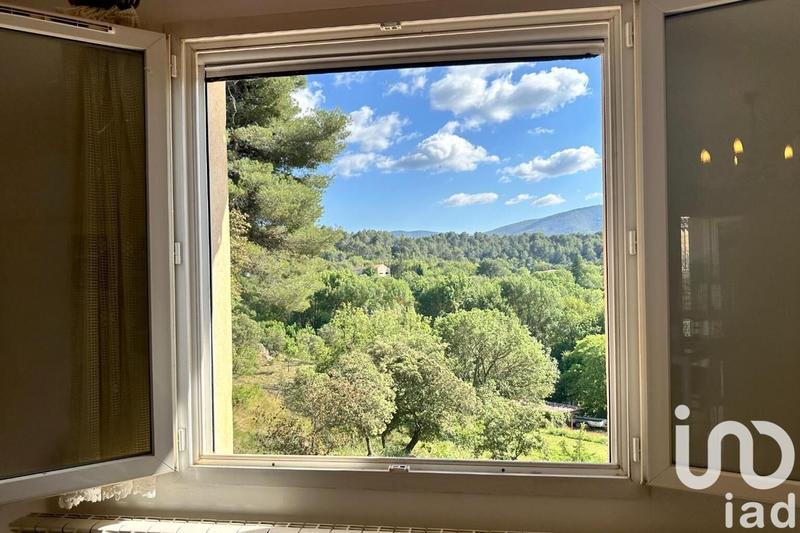 Maison - 185 m² - 8 pièces