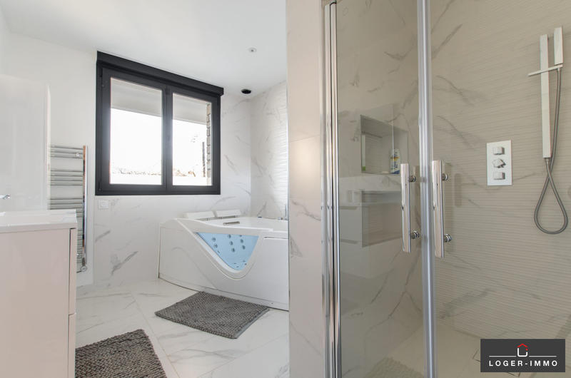 Villa - 230 m² - 7 pièces