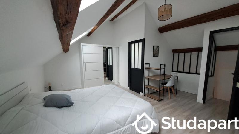 Chambre - 11 m² - 1 pièce