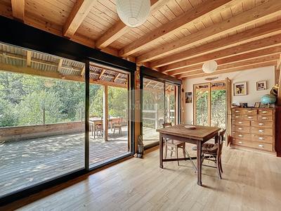 Maison - 157 m² - 10 pièces