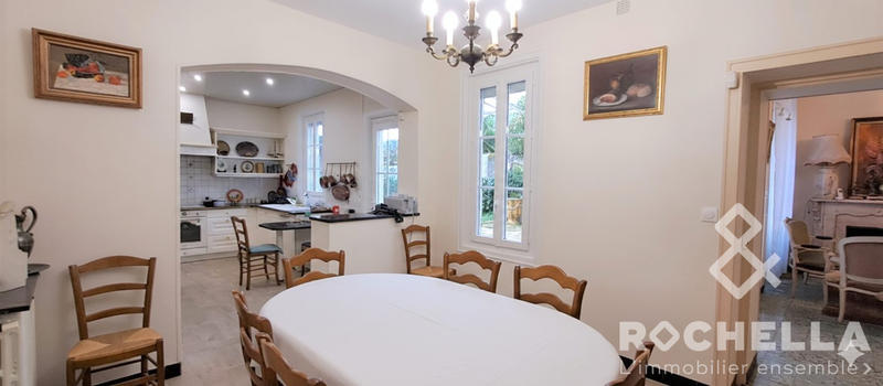 Maison ancienne - 250 m² - 8 pièces