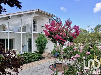 Maison - 162 m² - 7 pièces