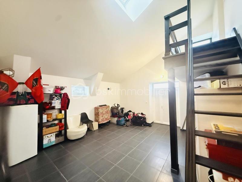 Longère - 296 m² - 6 pièces