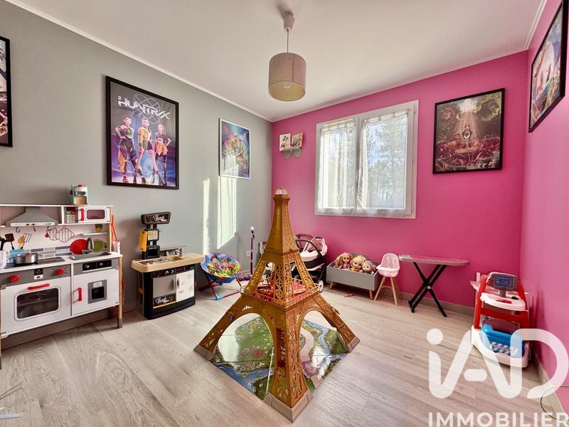 Maison - 99 m² - 5 pièces