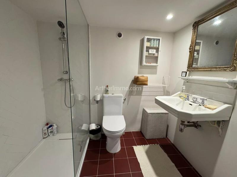 Maison - 278 m² - 9 pièces