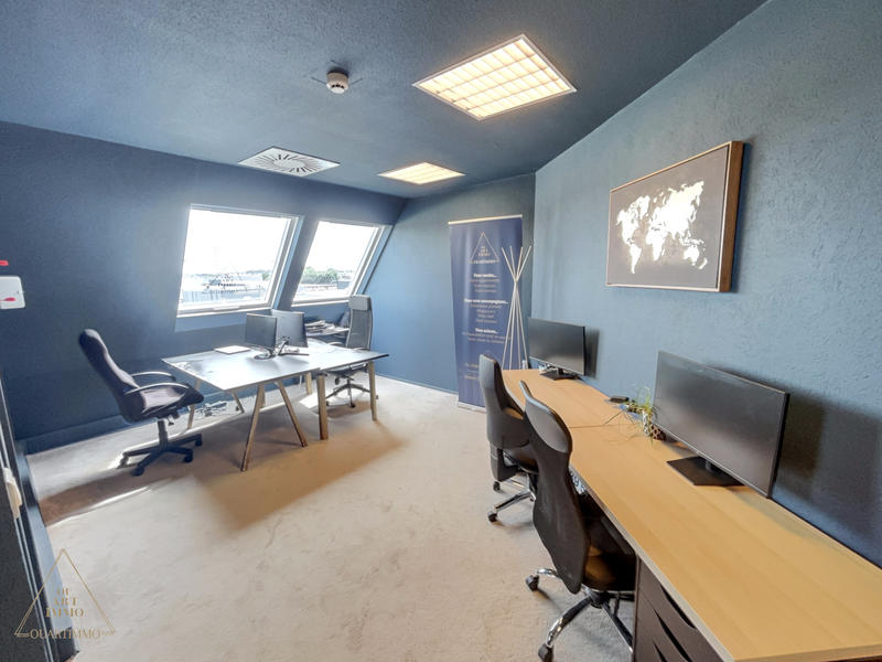 Bureau - 67 m²