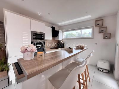 Pavillon - 100 m² - 5 pièces