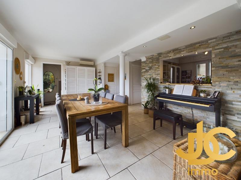 Maison - 112 m² - 5 pièces