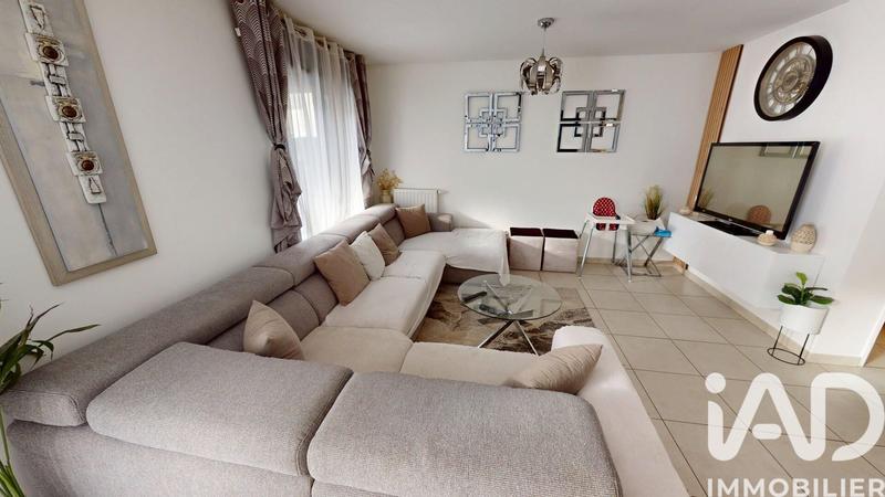 Maison - 97 m² - 6 pièces