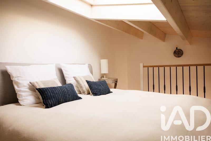 Maison de village - 305 m² - 9 pièces