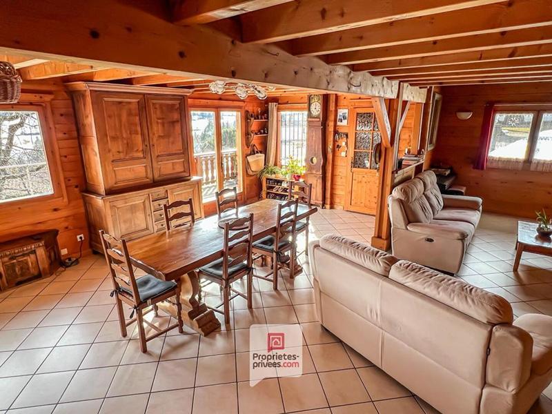 Maison - 159 m² - 6 pièces