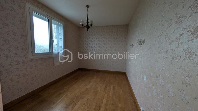 Maison - 77 m² - 5 pièces