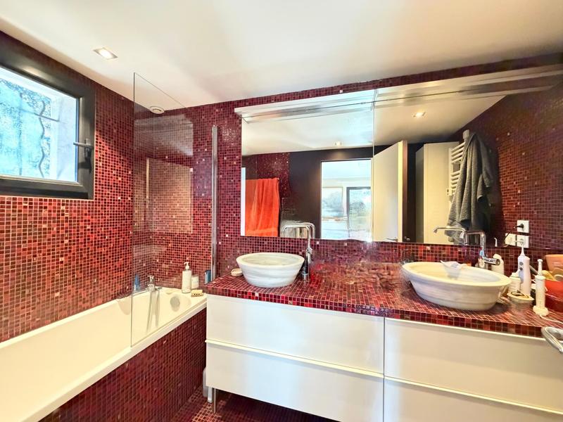 Maison - 143 m² - 5 pièces