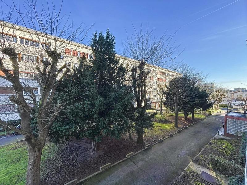 Appartement - 65 m² - 4 pièces